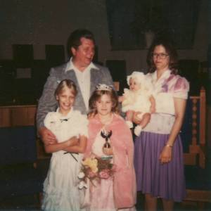11 family 1985 missionette crowning